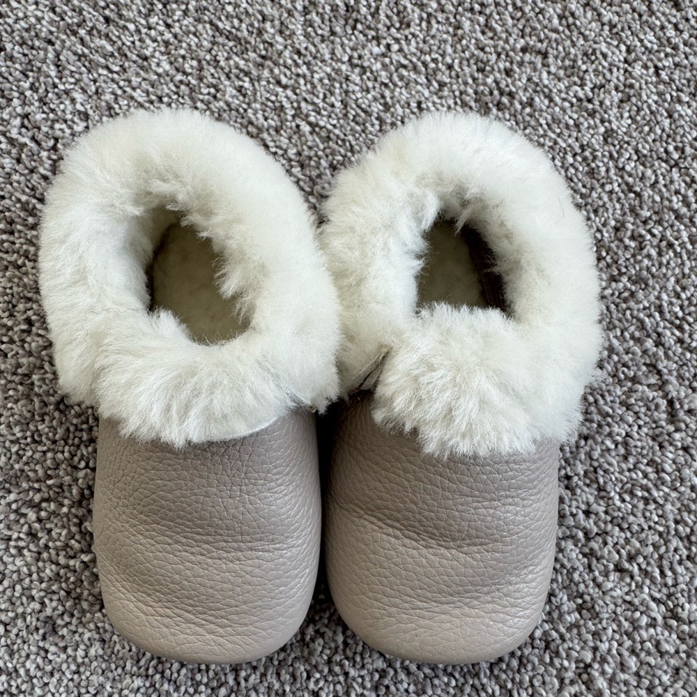 Hey Folks Size 5 Baby Moccasins